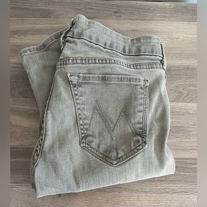 Size 29 MOTHER ankle jean